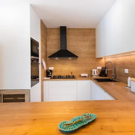 Poolincluded Beachfront In A Secluded Bay Doli