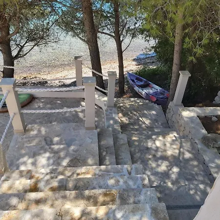 Poolincluded Beachfront In A Secluded Bay * Doli